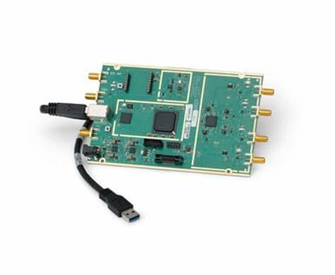 USRP B210 70Mhz to 6Ghz Full Duplex SDR MIMO (2 Tx & 2 Rx)